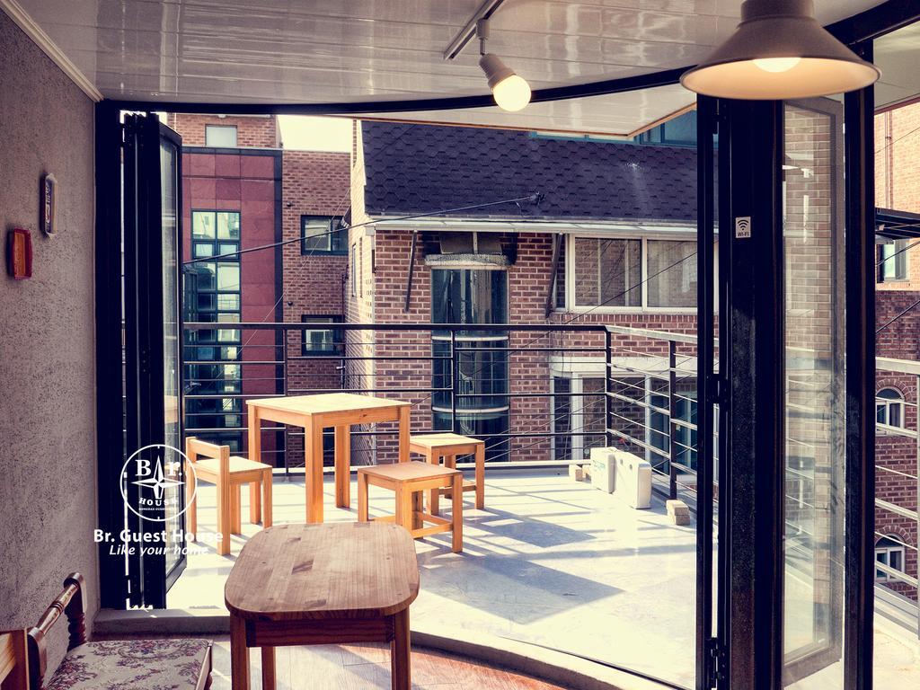Br. Guesthouse Hongdae Seul Exterior foto